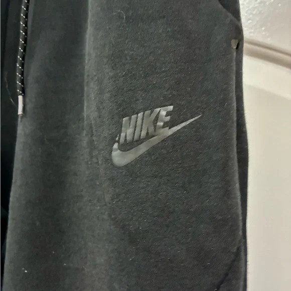 Nike Tech - black men’s sweatpants size small - Picture 4 of 6